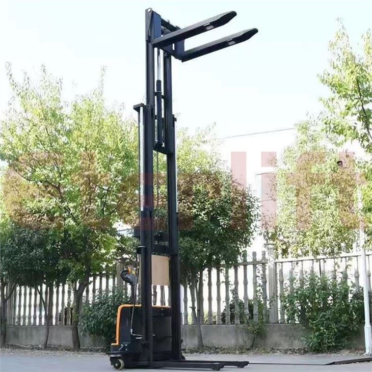Hydraulic Straddle Pallet Stacker Truck