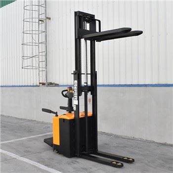 Empilhadeira Elétrica 1500kg